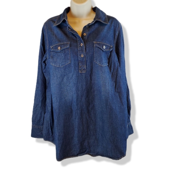 Liz Lange Medium Wash Lightweight Blue Denim Maternity Button Down Shirt Top M - Picture 1 of 8